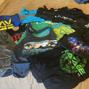 Lot of 12 Livesore ladies tank tops. Size M